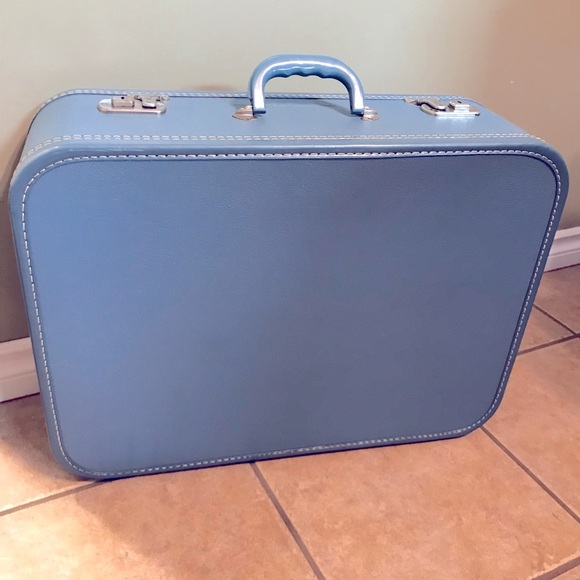 Handbags - COPY - COPY - Vintage retro suitcase